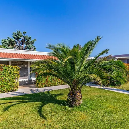 Semesterbostad Luxury Premium-3 By Interhome *